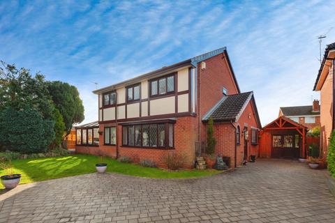 4 bedroom detached house for sale, Honeysuckle Close, Widnes, Cheshire, WA8