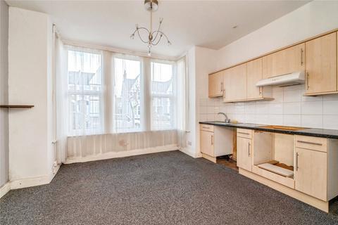 1 bedroom flat for sale, Meteor Road, Westcliff-On-Sea, Essex, SS0