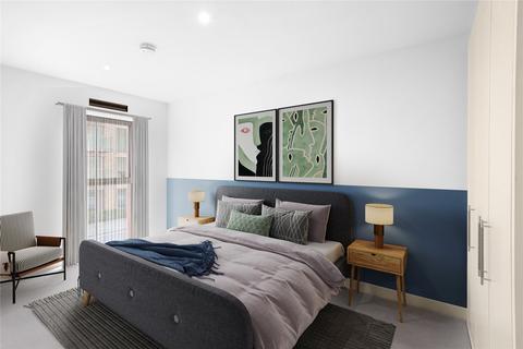3 bedroom flat for sale, Royal Crest Avenue, London, E16