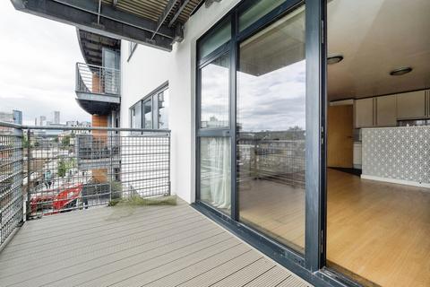 2 bedroom flat for sale, Forest Lane, London, E15