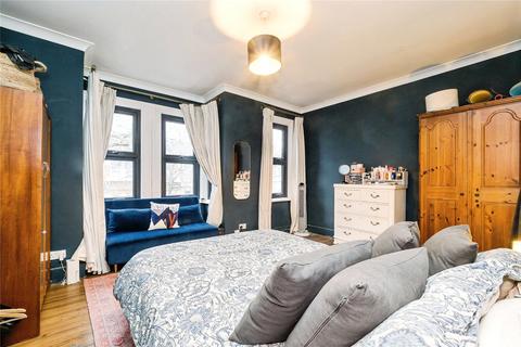 3 bedroom terraced house for sale, Churston Avenue, Plaistow, London, E13