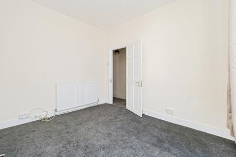 3 bedroom terraced house for sale, Hollybush Street, London, E13