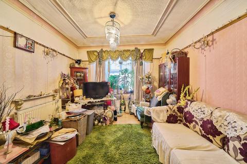 4 bedroom end of terrace house for sale, Maud Road, Plaistow, London, E13