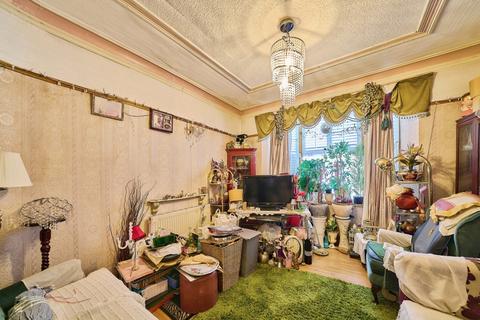 4 bedroom end of terrace house for sale, Maud Road, Plaistow, London, E13