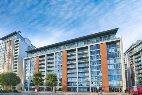 1 bedroom flat for sale, Western Gateway, London, E16
