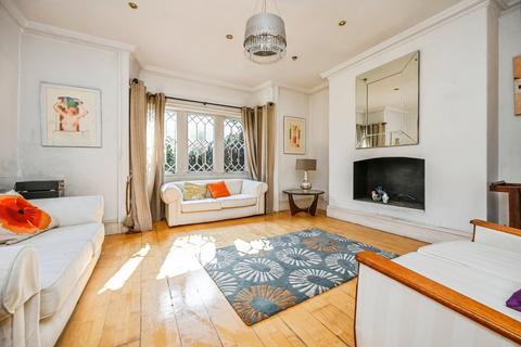 undefined, Elmswood Road, Liverpool, Merseyside, L17