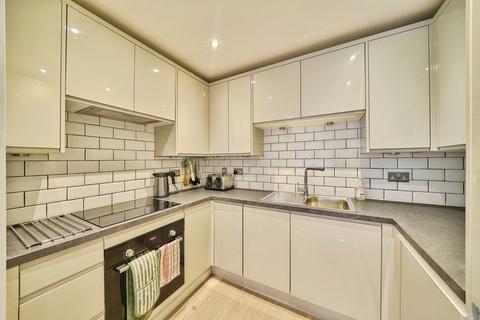 1 bedroom flat for sale, Biggerstaff Road, LONDON, London, E15