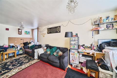 1 bedroom flat for sale, King Street, London, E13