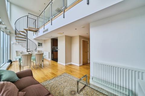2 bedroom flat for sale, Angel Lane, London, E15