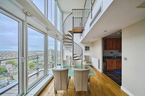 2 bedroom flat for sale, Angel Lane, London, E15