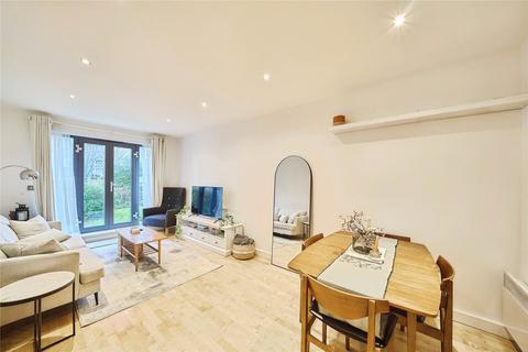 2 bedroom flat for sale, Fairfield Road, London, E3