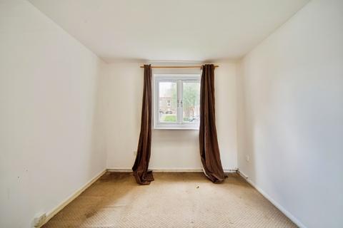 2 bedroom flat for sale, Liden Close, London, E17