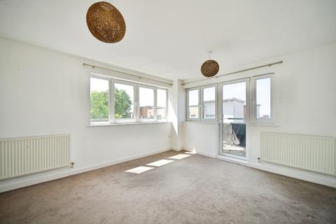 2 bedroom flat for sale, Hawker Place, Walthamstow, London, E17