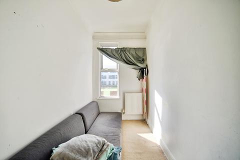 undefined, Tavistock Avenue, Walthamstow, London, E17