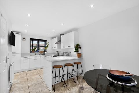3 bedroom end of terrace house for sale, Thornton Road, York, YO19