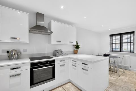 3 bedroom end of terrace house for sale, Thornton Road, York, YO19