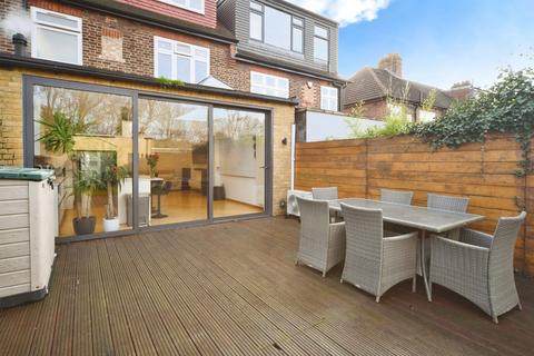 3 bedroom terraced house for sale, Greenway Avenue, Walthamstow, E17