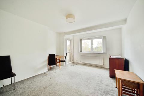 undefined, Forest Drive, London, E12