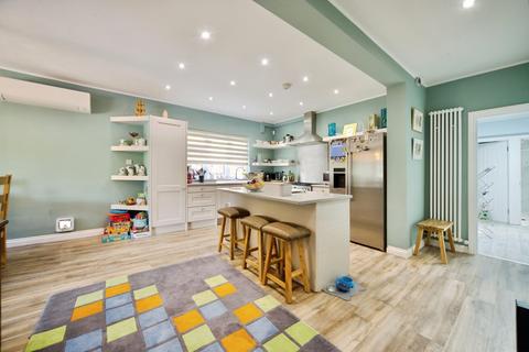 5 bedroom detached house for sale, Latchett Road, LONDON, London, E18