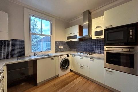 3 bedroom flat for sale, Mulberry Way, London, E18