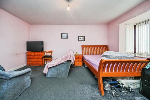 undefined, Minster Court, Liverpool, Merseyside, L7