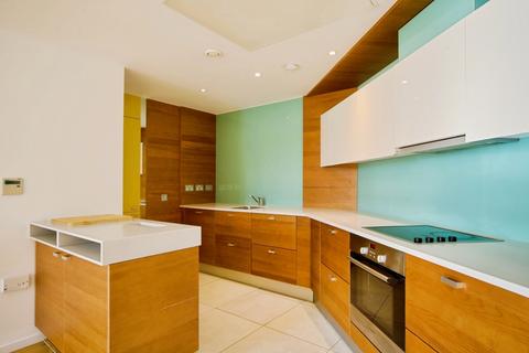 2 bedroom flat for sale, Regency Court, High Road, London, E18