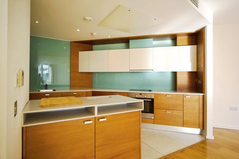 2 bedroom flat for sale, Regency Court, High Road, London, E18