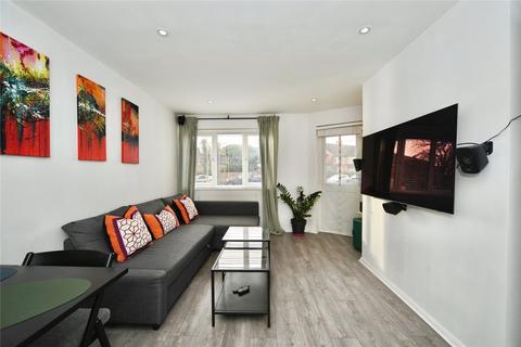 3 bedroom flat for sale, Hermitage Walk, LONDON, London, E18