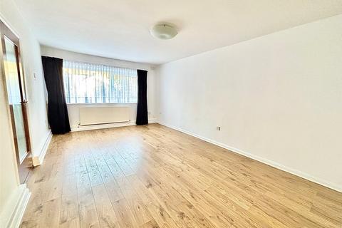 2 bedroom flat for sale, Wellington Road, London, E11