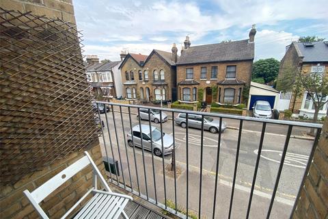 2 bedroom flat for sale, Primrose Road, London, E18