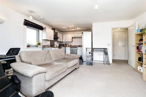 1 bedroom flat for sale, Queen Mary Avenue, London, E18