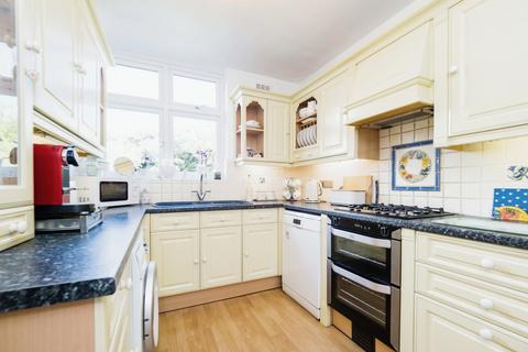 3 bedroom semi-detached house for sale, Fairlawn Drive, Woodford Green, IG8