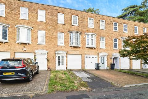 undefined, Hawthorns, WOODFORD GREEN, Essex, IG8