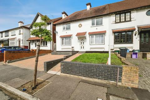 3 bedroom semi-detached house for sale, Warley Road, Woodford Green, IG8