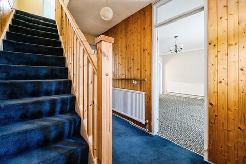 3 bedroom semi-detached house for sale, Barfields, Loughton, Essex, IG10