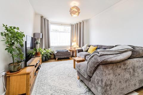 3 bedroom terraced house for sale, Canfield Road, Woodford Green, IG8