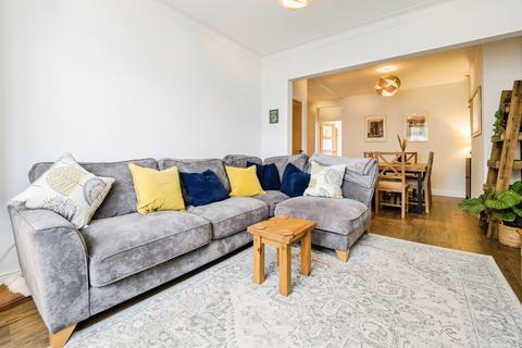 3 bedroom terraced house for sale, Canfield Road, Woodford Green, IG8
