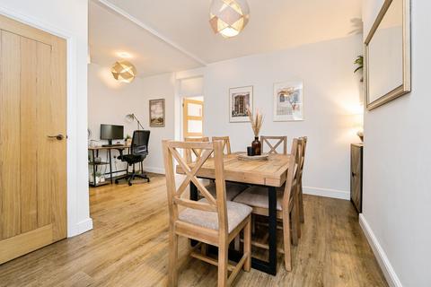 3 bedroom terraced house for sale, Canfield Road, Woodford Green, IG8
