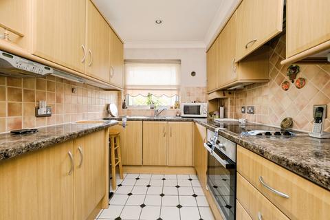 undefined, Sunset Avenue, Woodford Green, IG8