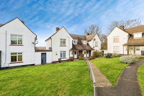 Thurlby Close, Woodford Green, IG8