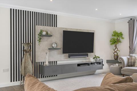 4 bedroom detached house for sale, Green Lane, Snow Hill, Crawley Down, West Sussex. RH10 3ED