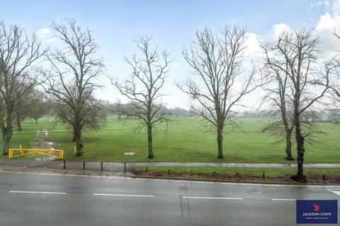 undefined, St. Georges Avenue, Northampton, Northamptonshire, NN2
