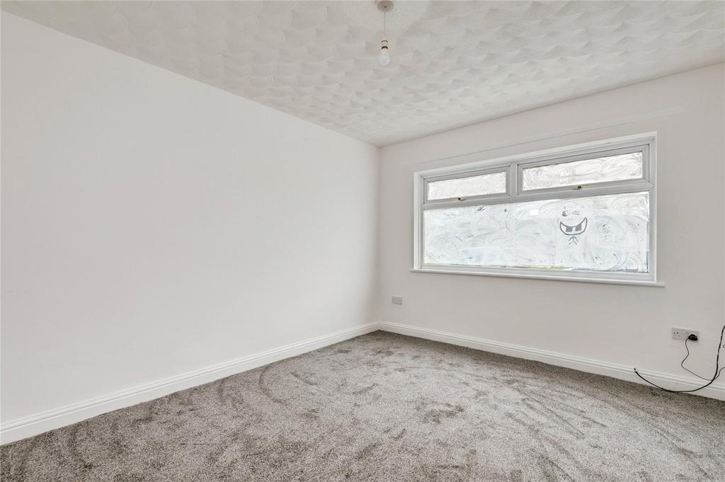 Edge Lane Drive, Liverpool, Merseyside, L13 - More