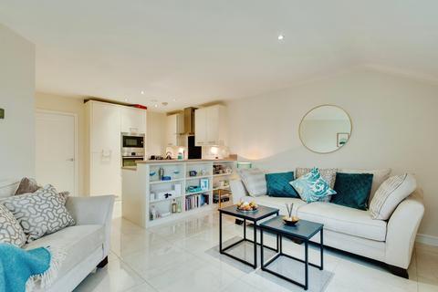 2 bedroom apartment for sale, Priorswood Grove, Liverpool, Merseyside, L14
