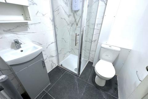 undefined, Lancaster Walk, Hayes, UB3 2QL
