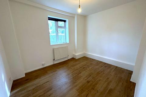 undefined, Lancaster Walk, Hayes, UB3 2QL