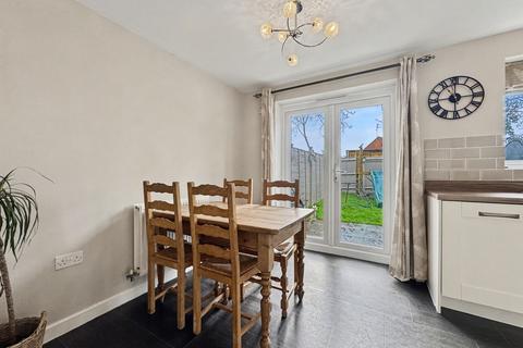 3 bedroom end of terrace house for sale, Ray Close, Purton, SN5