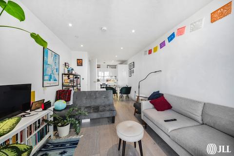 1 bedroom apartment for sale, City North Place London N4