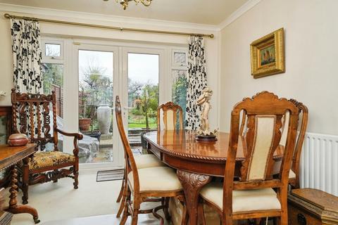 undefined, Dinglewell, Hucclecote, Gloucester, Gloucestershire, GL3