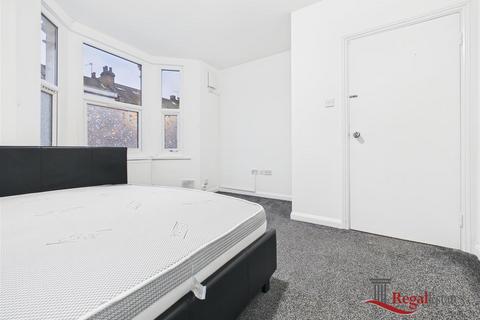 undefined, Cobbold Road, Willesden, NW10 9SU